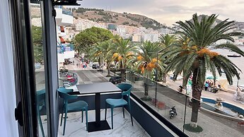 Lezet Hotel
