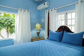 Silver Palms Charming 1BR Private Beach and Pool