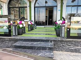 Sea View Hotel