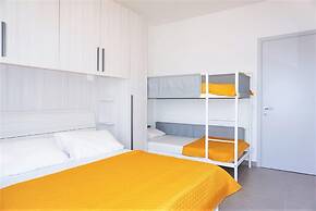 5-person Caorle Apartment With Pool