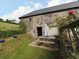 Hunstone Barn