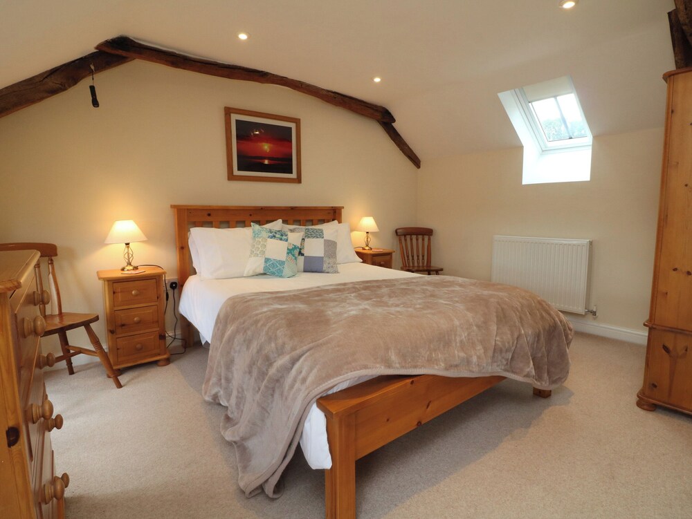 Hunstone Barn