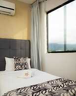 HOTEL MIRAMAR SUITES