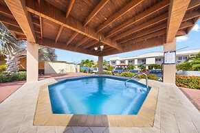 Charming 1br1ba Condo Steps From Eagle Beach