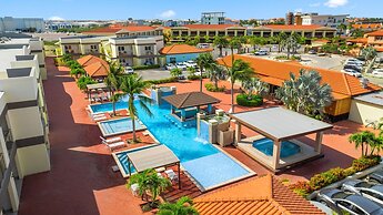 Cozy Bliss Condo w Pool Steps From Eagle Beach