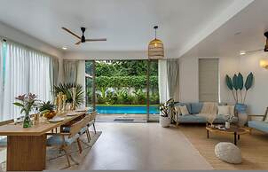 Casa Maxima - 4BR w Private Pool 1km to the Beach