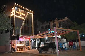 GK Hotel and Restaurant