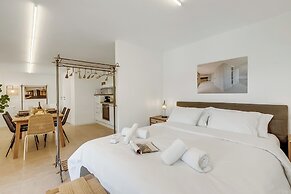 Villa Luce del Sol with Pool - L