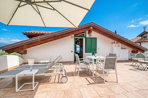 Villa Luce del Sol with Pool - L