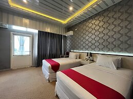 Grand Tamaro Hotel