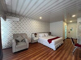 Grand Tamaro Hotel