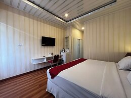 Grand Tamaro Hotel