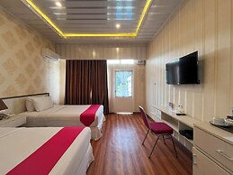 Grand Tamaro Hotel