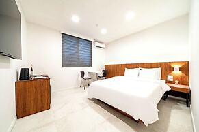 hotel77
