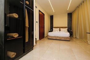 Taj pyramids view inn