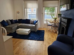 City Centre Duplex Sleeps 4 H9