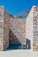 Felicity Cave Suites - Santorini
