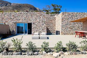 Felicity Cave Suites - Santorini
