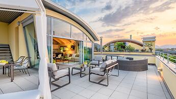 Luce Terrace Penthouse
