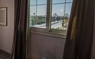 Golden Palm Sunrise Inn