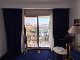 Elite Pyramids View Inn