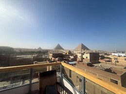 Elite Pyramids View Inn
