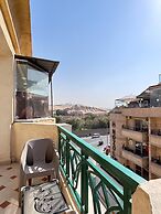Elite Pyramids View Inn