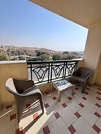 Elite Pyramids View Inn