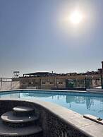 Elite Pyramids View Inn