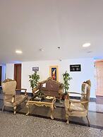 Elite Pyramids View Inn