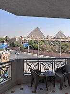 Elite Pyramids View Inn