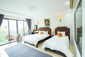 Golden Rose Premium Hotel