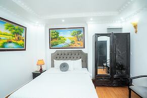 Golden Rose Premium Hotel