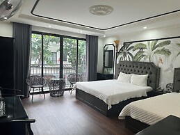 Golden Rose Premium Hotel