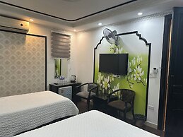 Golden Rose Premium Hotel