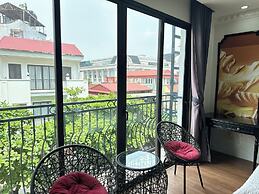 Golden Rose Premium Hotel