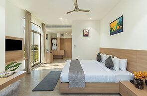 7 Rays Hotel