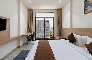 7 Rays Hotel