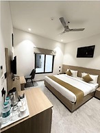 7 Rays Hotel