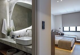 Loena Luxury Suites