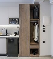 Loena Luxury Suites