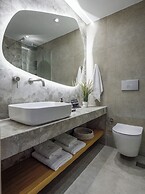 Loena Luxury Suites