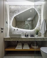 Loena Luxury Suites