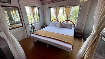 Tabletop Boutique Resort