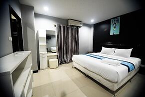 Golden Star Pattaya
