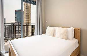 Fascinating 1BR Apt in Zada Tower