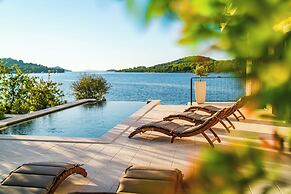 Sea front Villa Draga - infinity pool