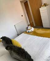 City Centre Duplex Sleeps 4 H1