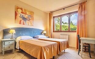 Residence with thermal pools in Sorano