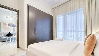 Contemporary One Bedroom with Chic Design